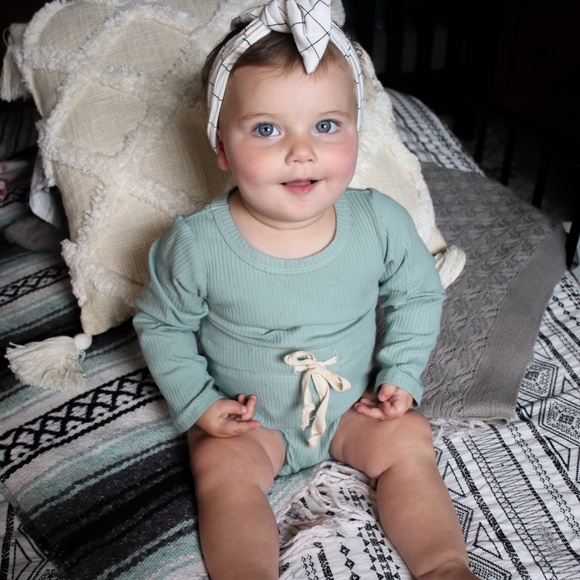 Long Sleeve Drawstring Sage Green Romper - Picture 5 of 11